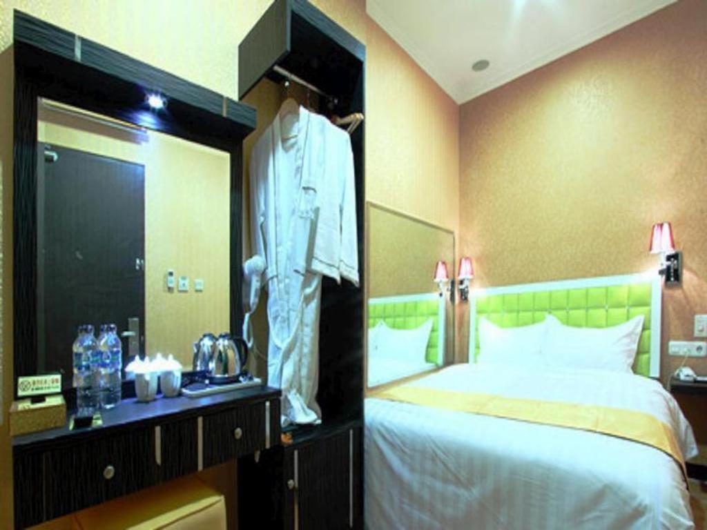 Hotel Rovi Boutique Jakarta Exterior foto